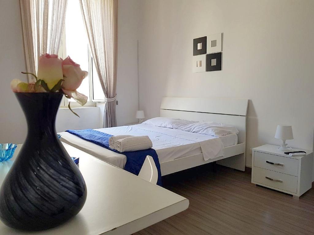 Deluxe B&B Napoli Central Station Dış mekan fotoğraf