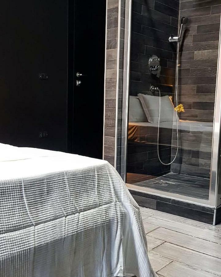 Deluxe B&B Napoli Central Station Dış mekan fotoğraf