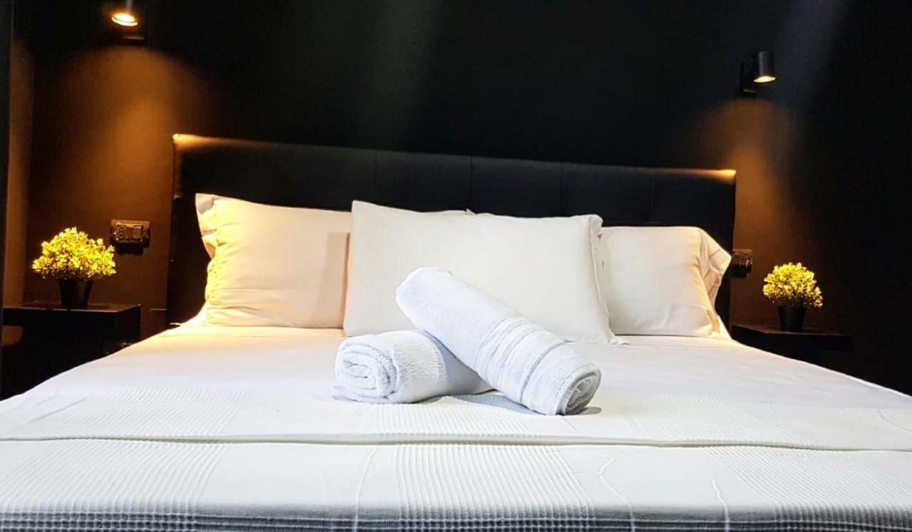 Deluxe B&B Napoli Central Station Dış mekan fotoğraf