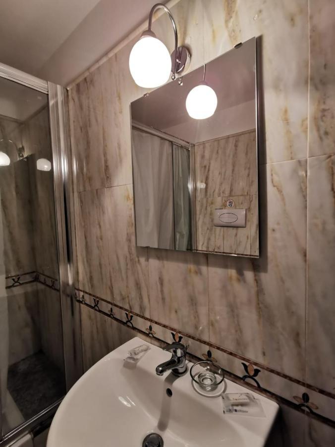 Deluxe B&B Napoli Central Station Dış mekan fotoğraf